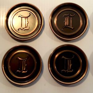 Hyde park   Letter L coasters 8, in original box.